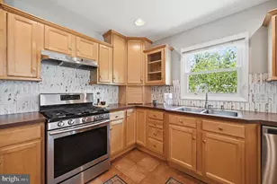 6426 Carriage Dr, Alexandria, VA 22310 - Photo 15