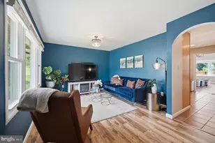 6426 Carriage Dr, Alexandria, VA 22310 - Photo 11