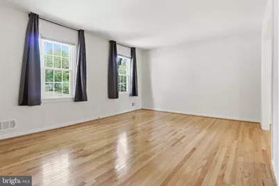 8747 Arley Drive, Springfield, VA 22153 - Photo 7