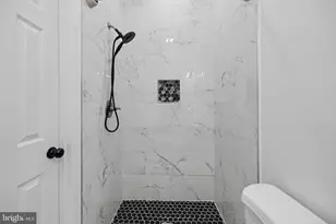 13803 Laura Ratcliff Ct, Centreville, VA 20121 - Photo 23