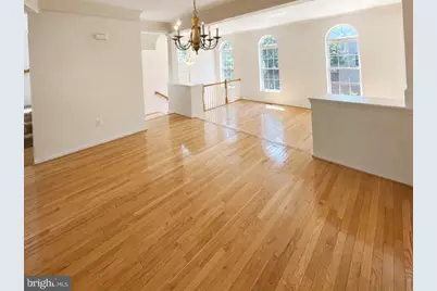 8646 Royal Worcester Lane, Fairfax, VA 22031 - Photo 5
