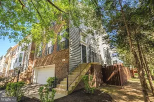 8646 Royal Worcester Ln, Fairfax, VA 22031 - Photo 1
