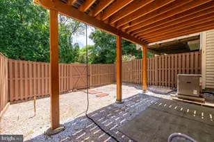 9348 Peter Roy Ct, Burke, VA 22015 - Photo 33