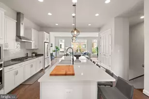 4550 Plateau Dr, Fairfax, VA 22030 - Photo 21