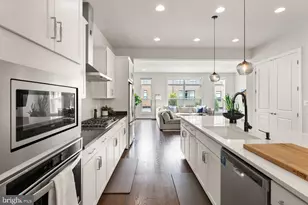 4550 Plateau Dr, Fairfax, VA 22030 - Photo 19