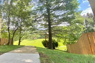 7351 Crestleigh Cir, Alexandria, VA 22315 - Photo 23