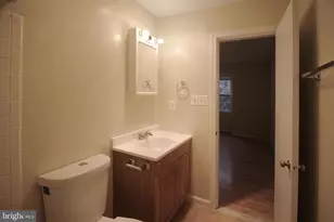 316 Cherry Ct, Herndon, VA 20170 - Photo 23