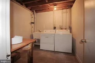 316 Cherry Ct, Herndon, VA 20170 - Photo 33