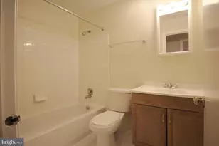 316 Cherry Ct, Herndon, VA 20170 - Photo 21
