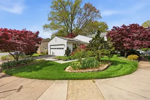 5500 Corot Ct, Fairfax, VA 22032 - Photo 7