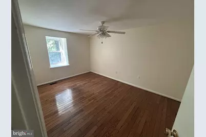 10025 Chestnut Wood Lane, Burke, VA 22015 - Photo 3