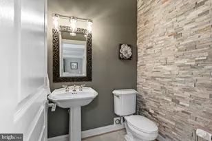 2785 Marshall Lake Dr, Oakton, VA 22124 - Photo 15