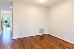 3095 McGrane Ct, Herndon, VA 20171 - Photo 3
