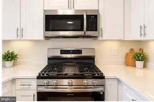 3095 McGrane Ct, Herndon, VA 20171 - Photo 7