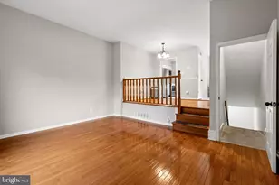 8400 Penshurst Dr, Springfield, VA 22152 - Photo 7