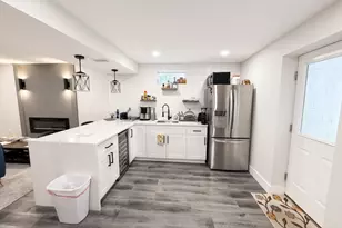 8107 Brown Ct, Alexandria, VA 22306 - Photo 15