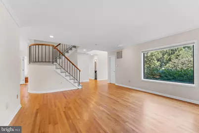 7337 Hooking Road, McLean, VA 22101 - Photo 15