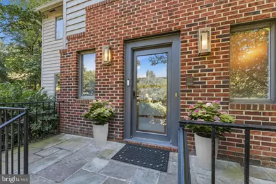 7337 Hooking Road, McLean, VA 22101 - Photo 3
