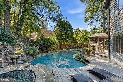 7337 Hooking Road, McLean, VA 22101 - Photo 5