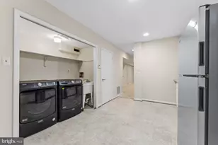 7337 Hooking Rd, McLean, VA 22101 - Photo 51