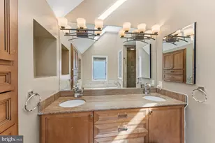 7337 Hooking Rd, McLean, VA 22101 - Photo 33