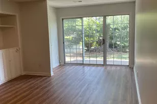 12104 Greenway Ct, Fairfax, VA 22033 - Photo 9
