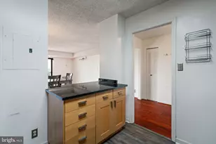 3800 Powell Ln, Falls Church, VA 22041 - Photo 9