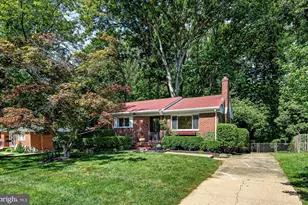 7426 Nancemond St, Springfield, VA 22150 - Photo 3