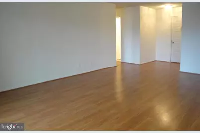 8350 Greensboro Drive #608, McLean, VA 22102 - Photo 3