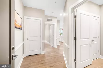 2319 Field Point Road #404, Herndon, VA 20171 - Photo 9