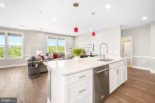 2319 Field Point Rd, Herndon, VA 20171 - Photo 15