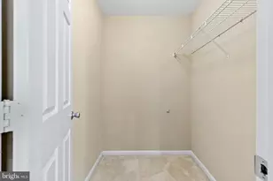 13129 Englishwood Ln, Fairfax, VA 22033 - Photo 37