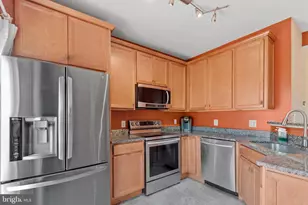 13129 Englishwood Ln, Fairfax, VA 22033 - Photo 13