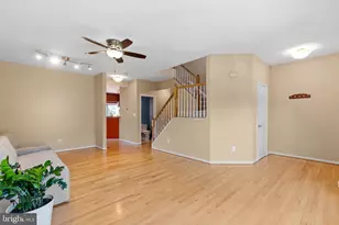 13129 Englishwood Ln, Fairfax, VA 22033 - Photo 7