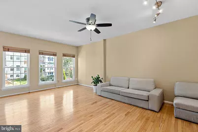 13129 Englishwood Lane, Fairfax, VA 22033 - Photo 5