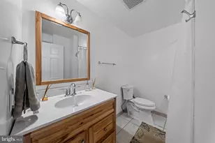 703 Dranesville Rd, Herndon, VA 20170 - Photo 23