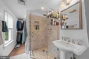 703 Dranesville Rd, Herndon, VA 20170 - Photo 17