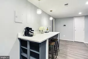 7855 Enola St, McLean, VA 22102 - Photo 9