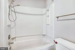 1953 Lakeport Way, Reston, VA 20191 - Photo 33