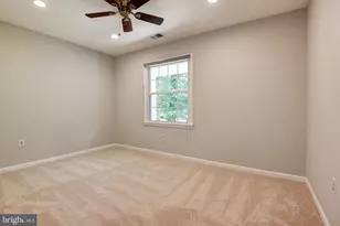 2669 Oakton Glen Dr, Vienna, VA 22181 - Photo 33