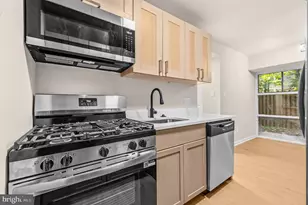 7711 Donnybrook Ct, Annandale, VA 22003 - Photo 11
