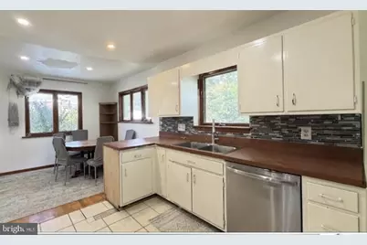 7403 Essex Avenue, Springfield, VA 22150 - Photo 3