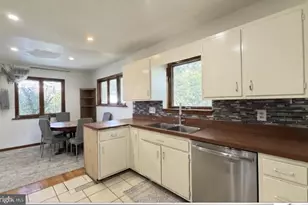 7403 Essex Ave, Springfield, VA 22150 - Photo 3