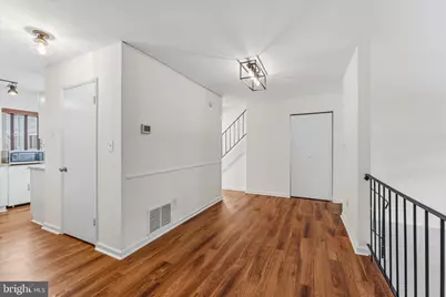 328 Reneau Way, Herndon, VA 20170 - Photo 13