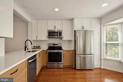 13916 Ludington Place, Centreville, VA 20121 - Photo 11