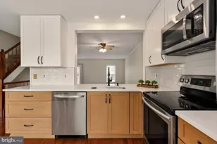 13916 Ludington Pl, Centreville, VA 20121 - Photo 15