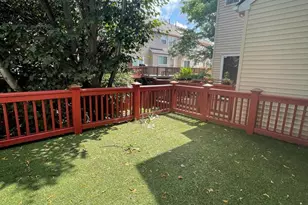 6633 Creek Point Way, Alexandria, VA 22315 - Photo 15