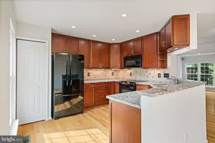 6510 Kelsey Point Cir, Alexandria, VA 22315 - Photo 13