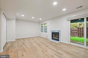 6510 Kelsey Point Cir, Alexandria, VA 22315 - Photo 7