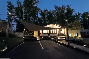 8927 Orange Hunt Ln, Annandale, VA 22003 - Photo 1